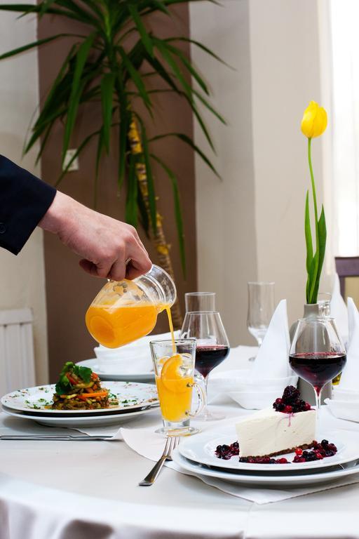 Hotel Onix Kluż-Napoka Zewnętrze zdjęcie