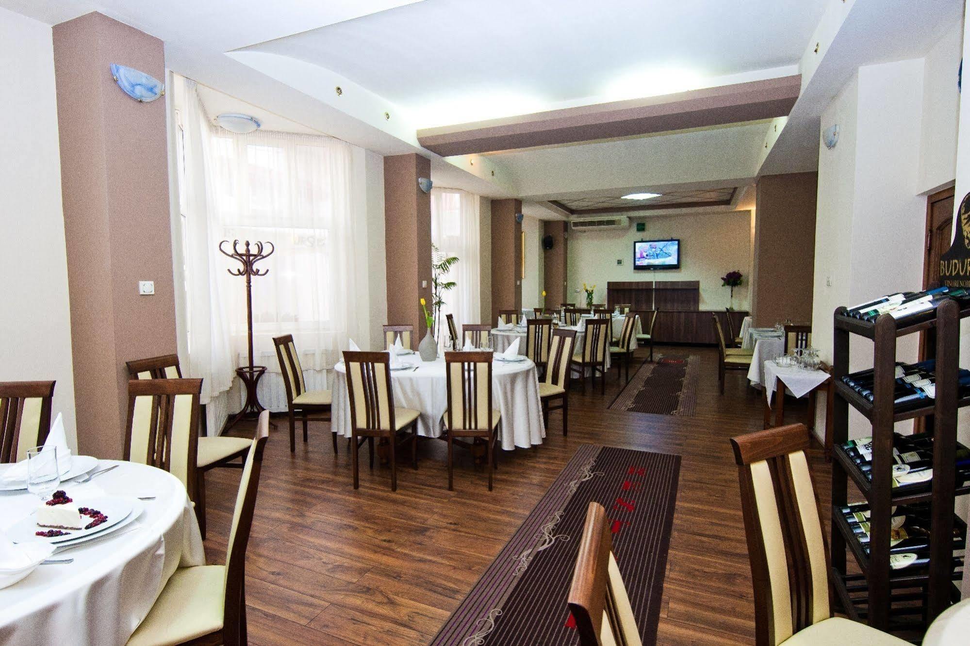 Hotel Onix Kluż-Napoka Zewnętrze zdjęcie