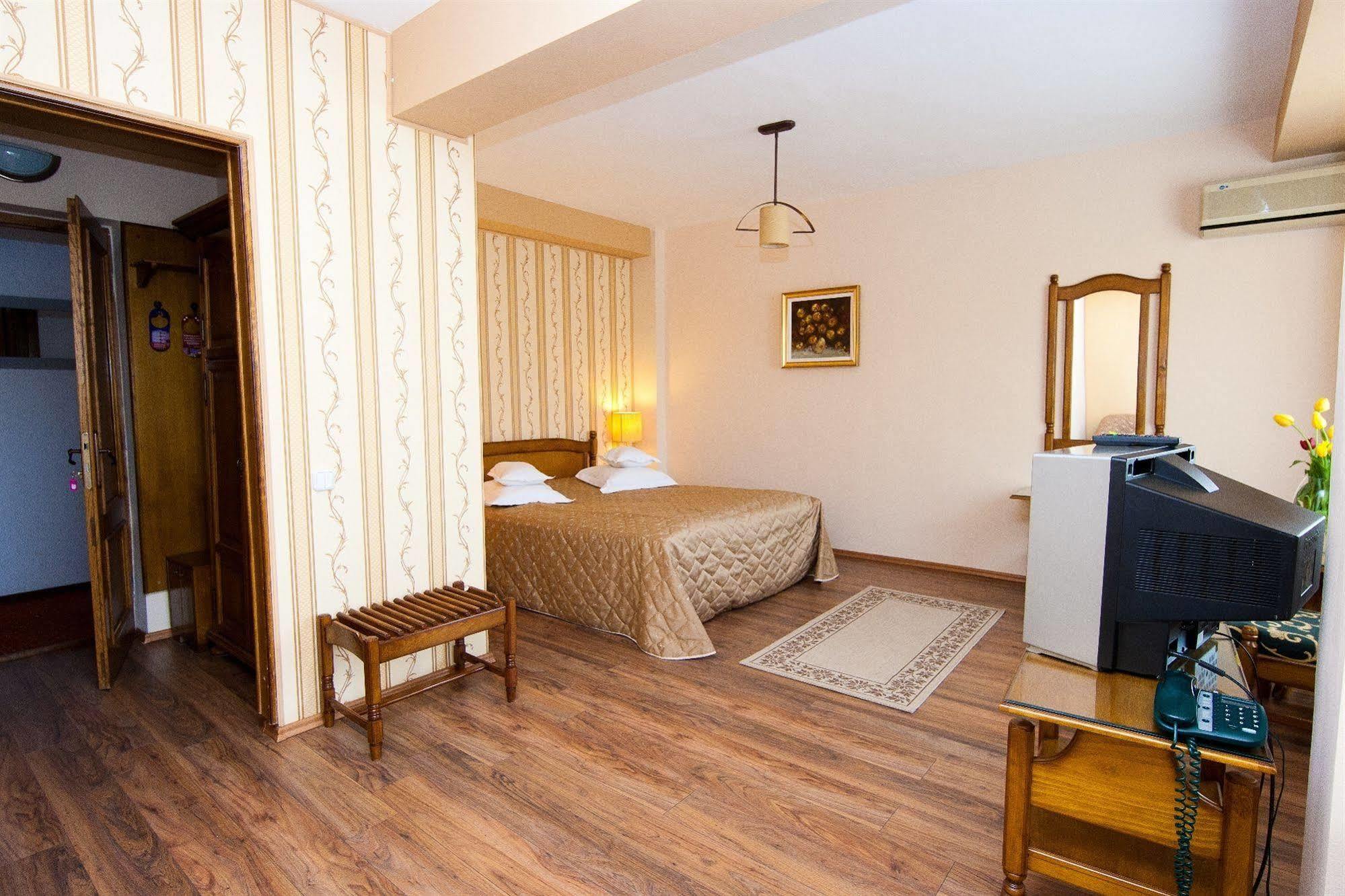Hotel Onix Kluż-Napoka Zewnętrze zdjęcie