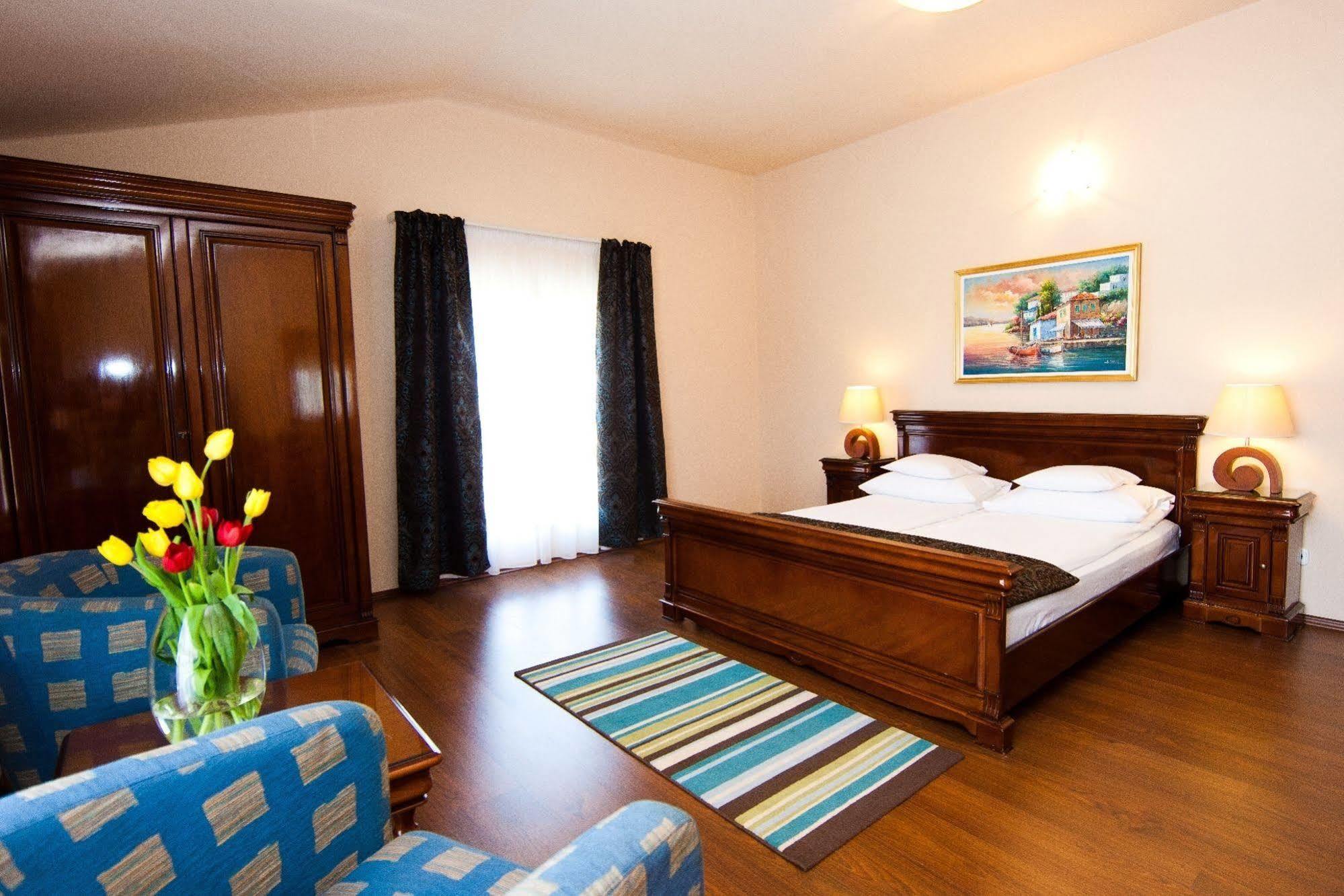 Hotel Onix Kluż-Napoka Zewnętrze zdjęcie