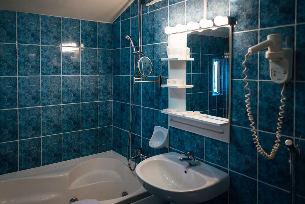 Hotel Onix Kluż-Napoka Zewnętrze zdjęcie