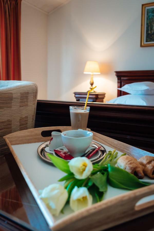 Hotel Onix Kluż-Napoka Zewnętrze zdjęcie