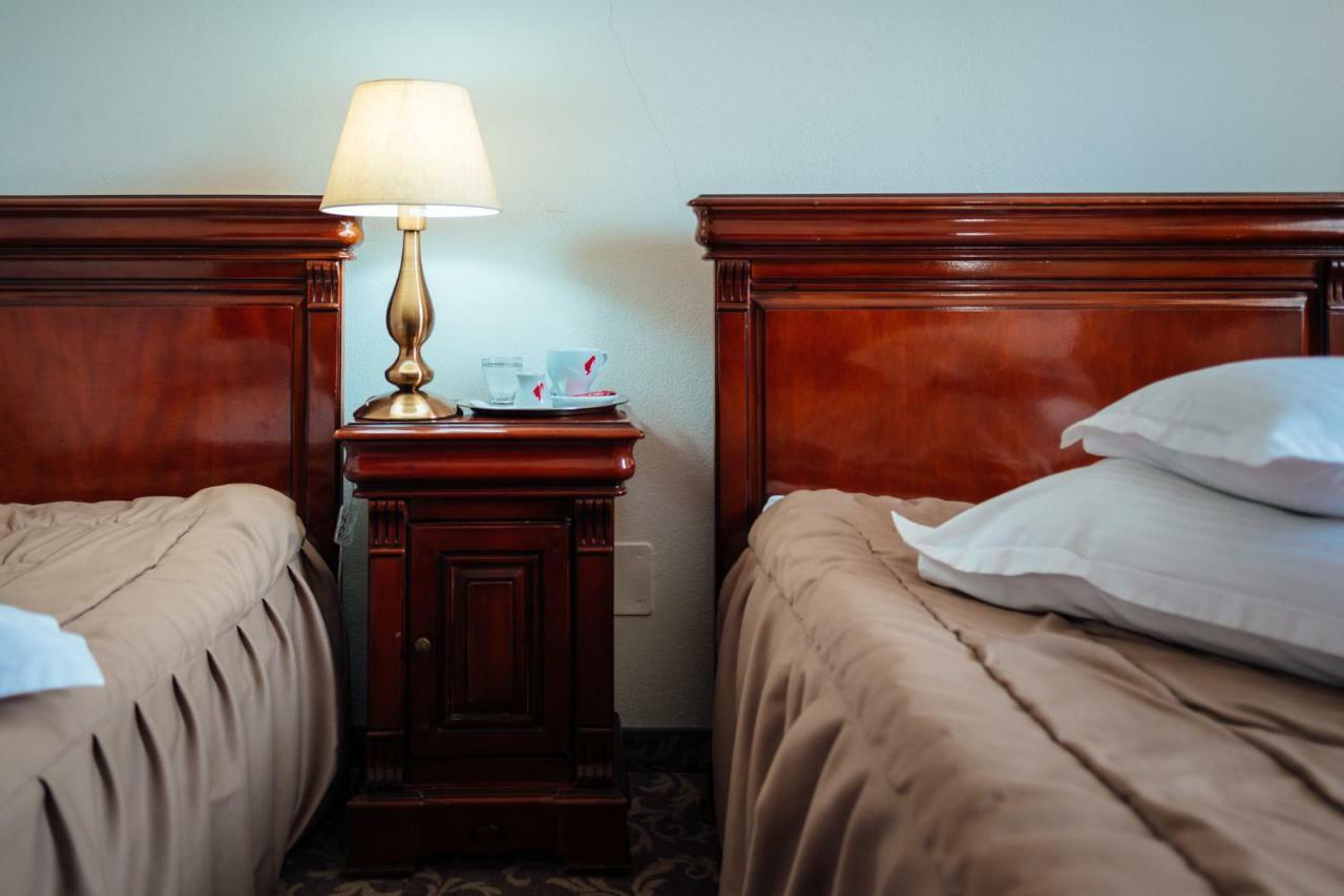 Hotel Onix Kluż-Napoka Zewnętrze zdjęcie