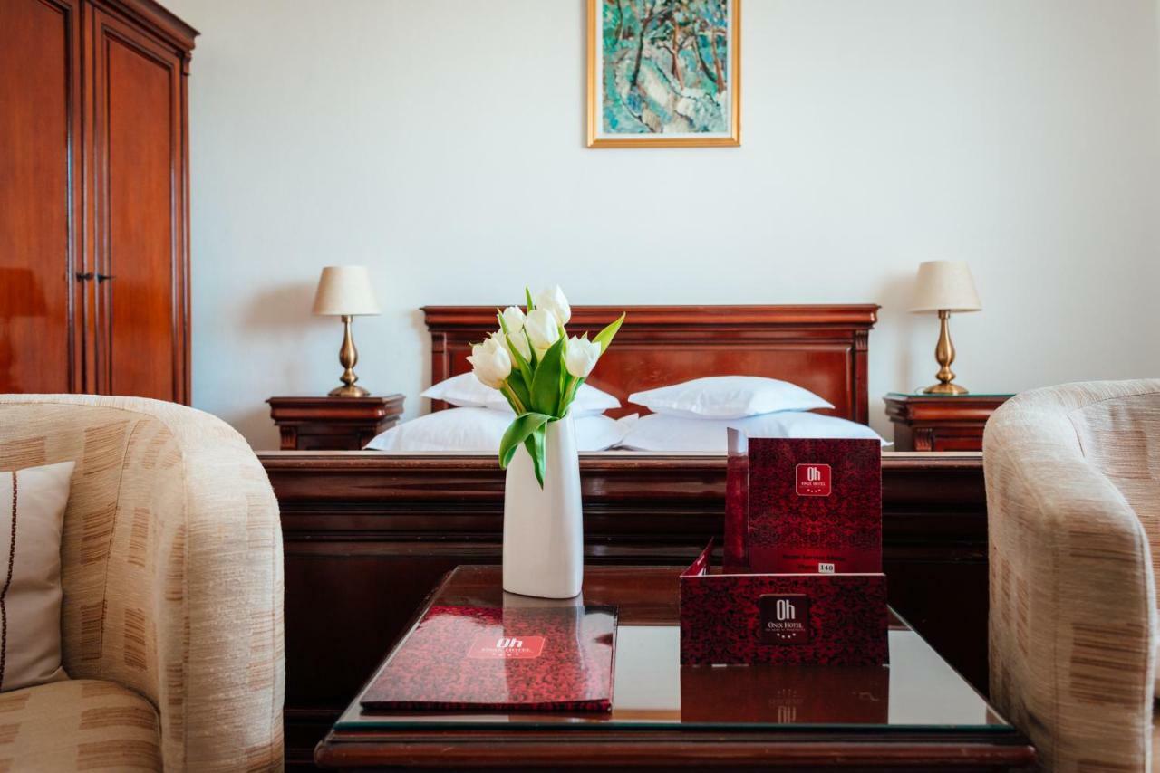 Hotel Onix Kluż-Napoka Zewnętrze zdjęcie